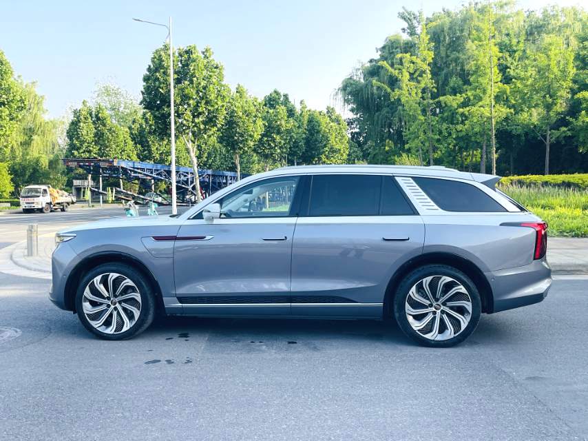 MY2025 Hongqi 2023 E-HS9 Electric Chinese Car for Export
