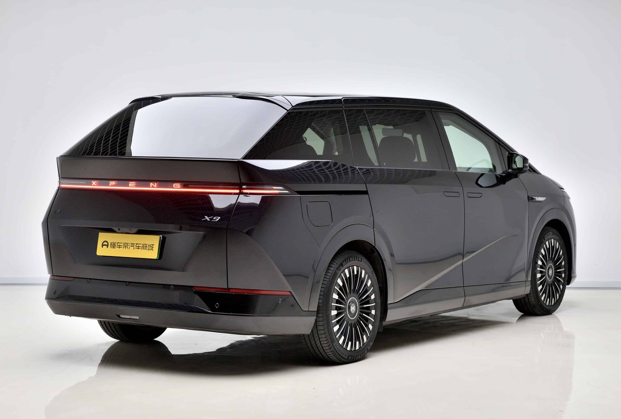 MY2025 Xpeng X9 China 2025 Premium EV