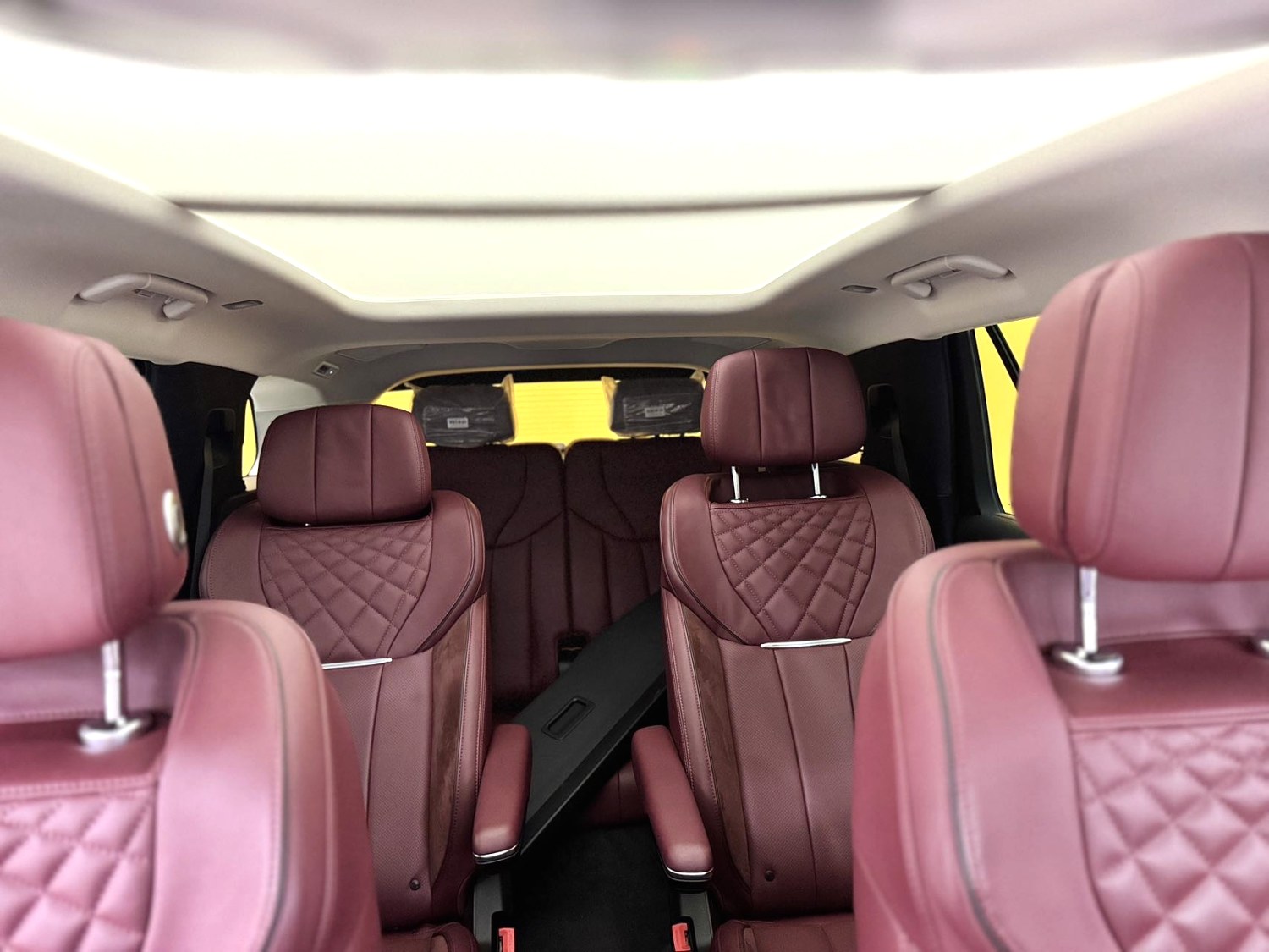 MY2025 Hongqi 2023 E-HS9 690km Flag Enjoy 6 Seater Chinese Car