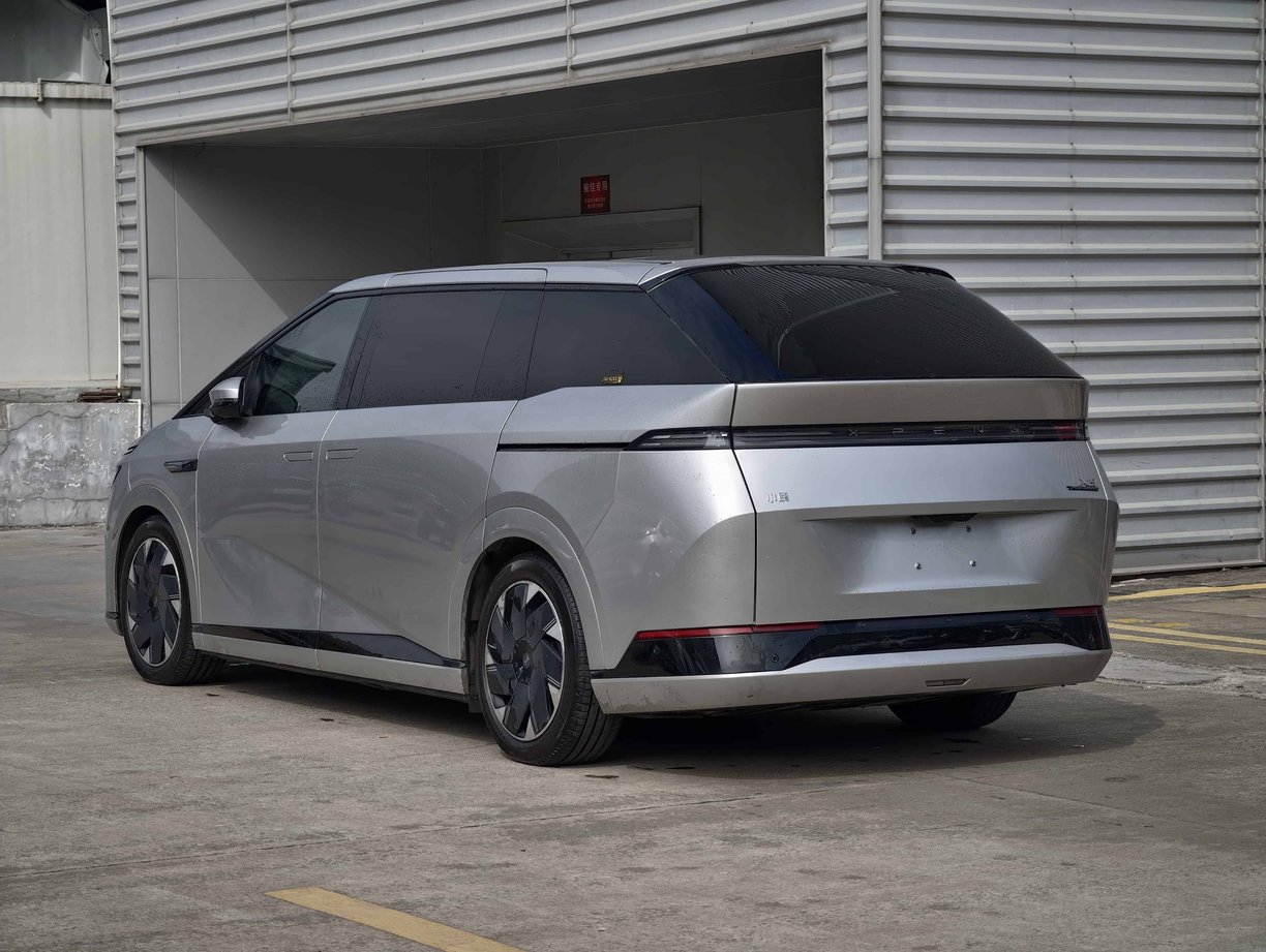 MY2025 XPeng X9 China 2024 Electric MPV