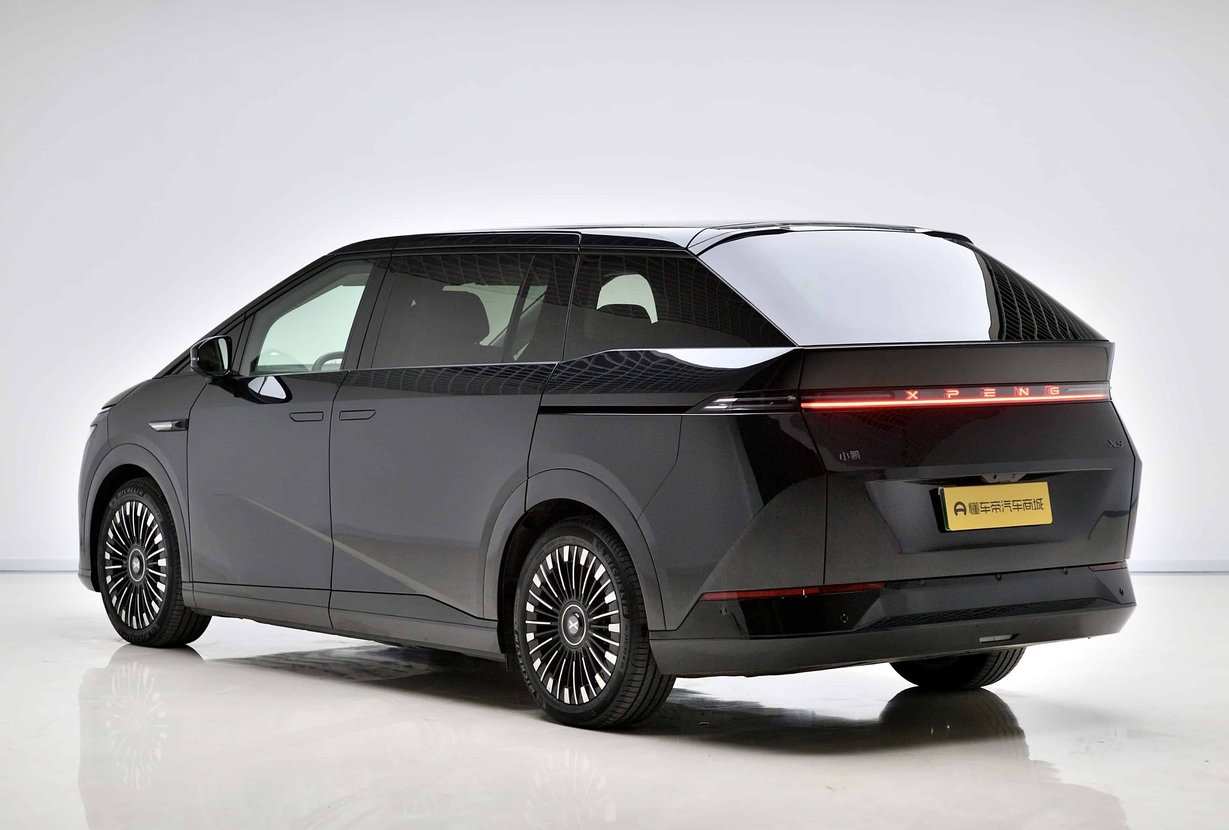 MY2025 Xpeng X9 China 2025 Premium EV