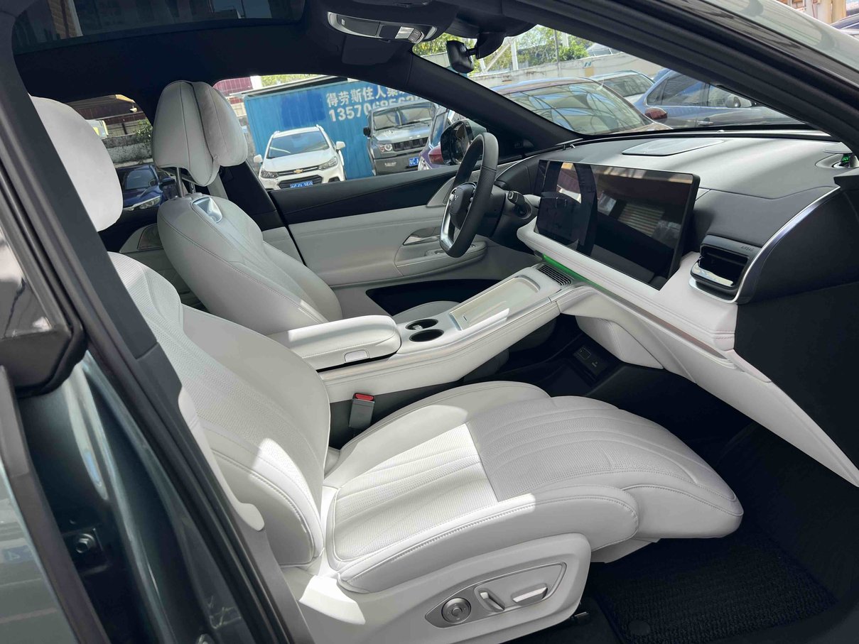 MY2025 Xpeng G9 China 2023 Premium EV SUV
