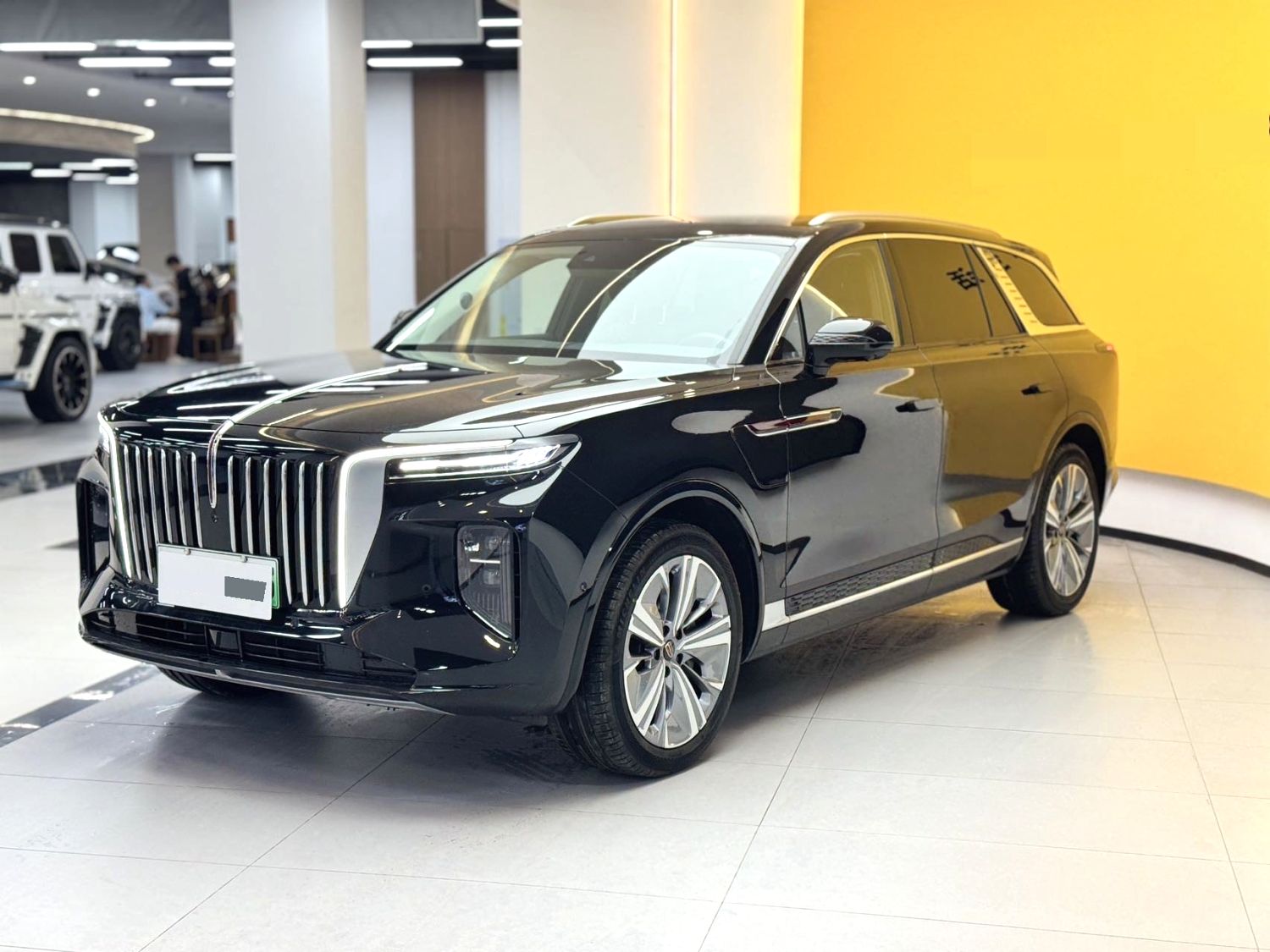 MY2025 Hongqi 2023 E-HS9 690km Flag Enjoy 6 Seater Chinese Car